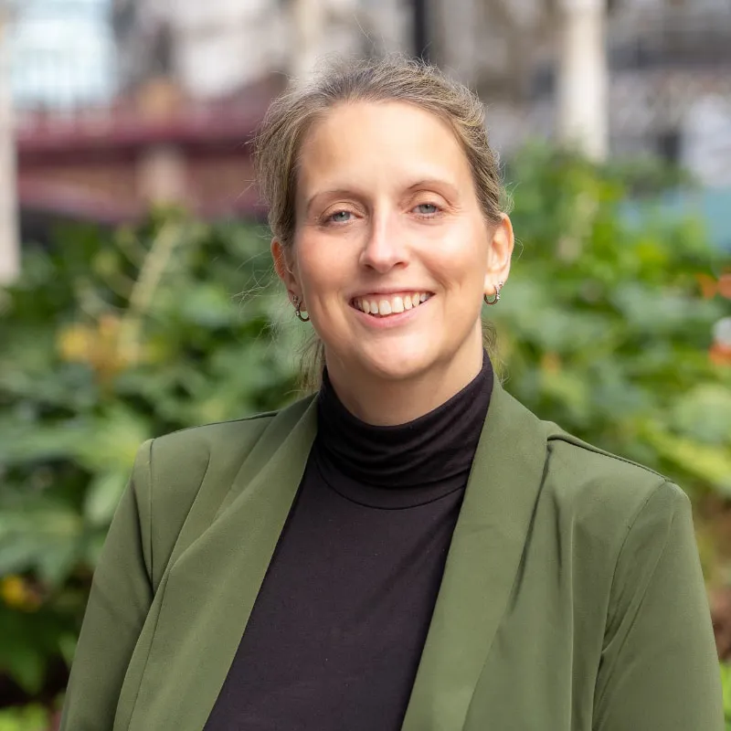 Lee-Ann Casbard